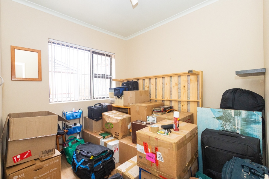 3 Bedroom Property for Sale in Uitzicht Western Cape